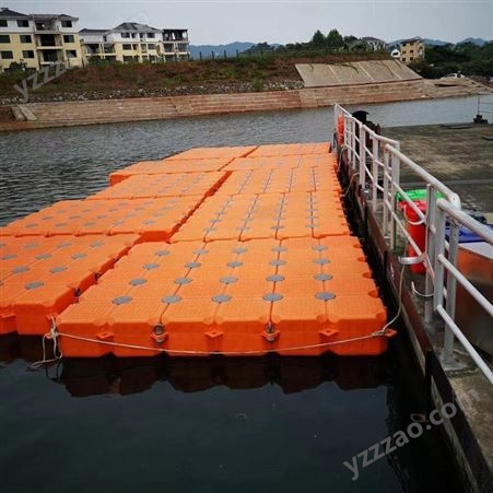 塑料浮筒浮球浮桥钓鱼平台摩托艇泊位游艇泊位码头站位水上