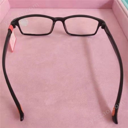 厂家 绿色 眼镜 小巧玲珑 方便携带 阅读眼镜采购 款式齐全