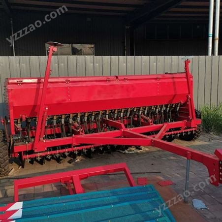 供应拖拉机牵引式大型小麦苜蓿播种机条播机 谷物种植机