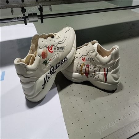 温岭小白鞋侧面3D印花机 皮革鞋子图案uv印花机生产商